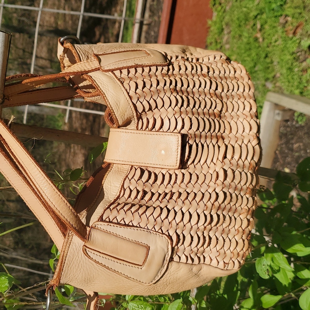 GIORGIA MILANI Genuine Leather Made in Italy Woven 4 Pocket Shoulder Bag EUC - Picture 12 of 14